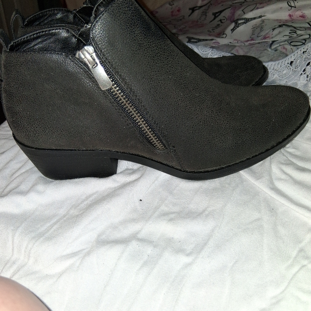 Jessica Cline ankle boots
